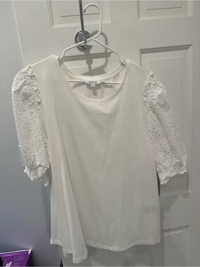 Chico's Cream Round Neck Knit Top